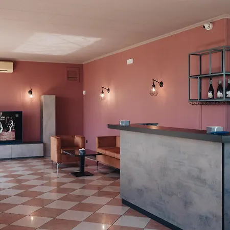 Hotel Edelweiss Mantova 2*